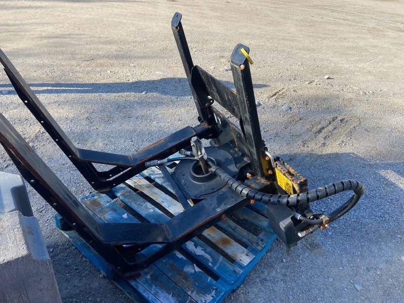 Attachments  Boss Bin Lifter Photo